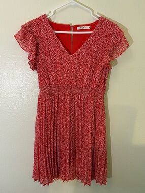 Berthie - Red Floral V-Neck Pleated Mini Dress